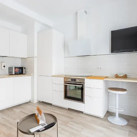 Bajo El Falla By Time Apartment *